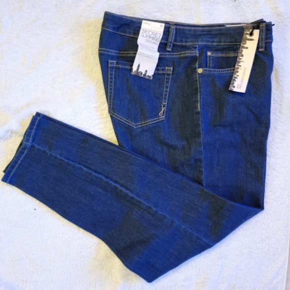 Jones New York Jeans, Soho Ankle, 16, NWT, Waist 33 - Picture 1 of 8